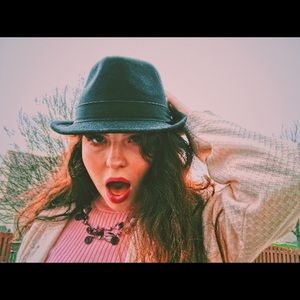 Meet your Posher, Dani